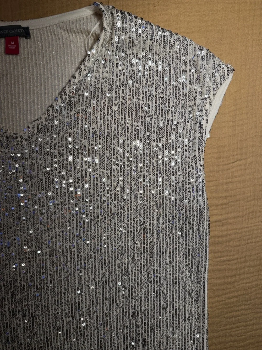 Vince Camaro Silver Sequin V-Neck Women's Blouse - Picture 3 of 5